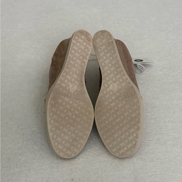 Women's Kolie Microsuede Wedge Sneaker Size 9 - Picture 6 of 8